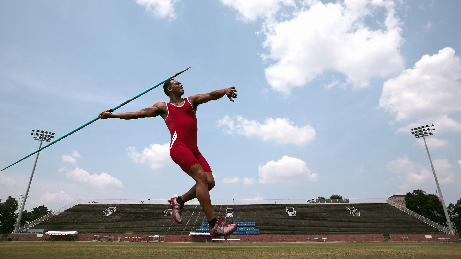 开云体育平台APP-一个人和一面旗,西西帕斯扛起的,不止是希腊的网球未来