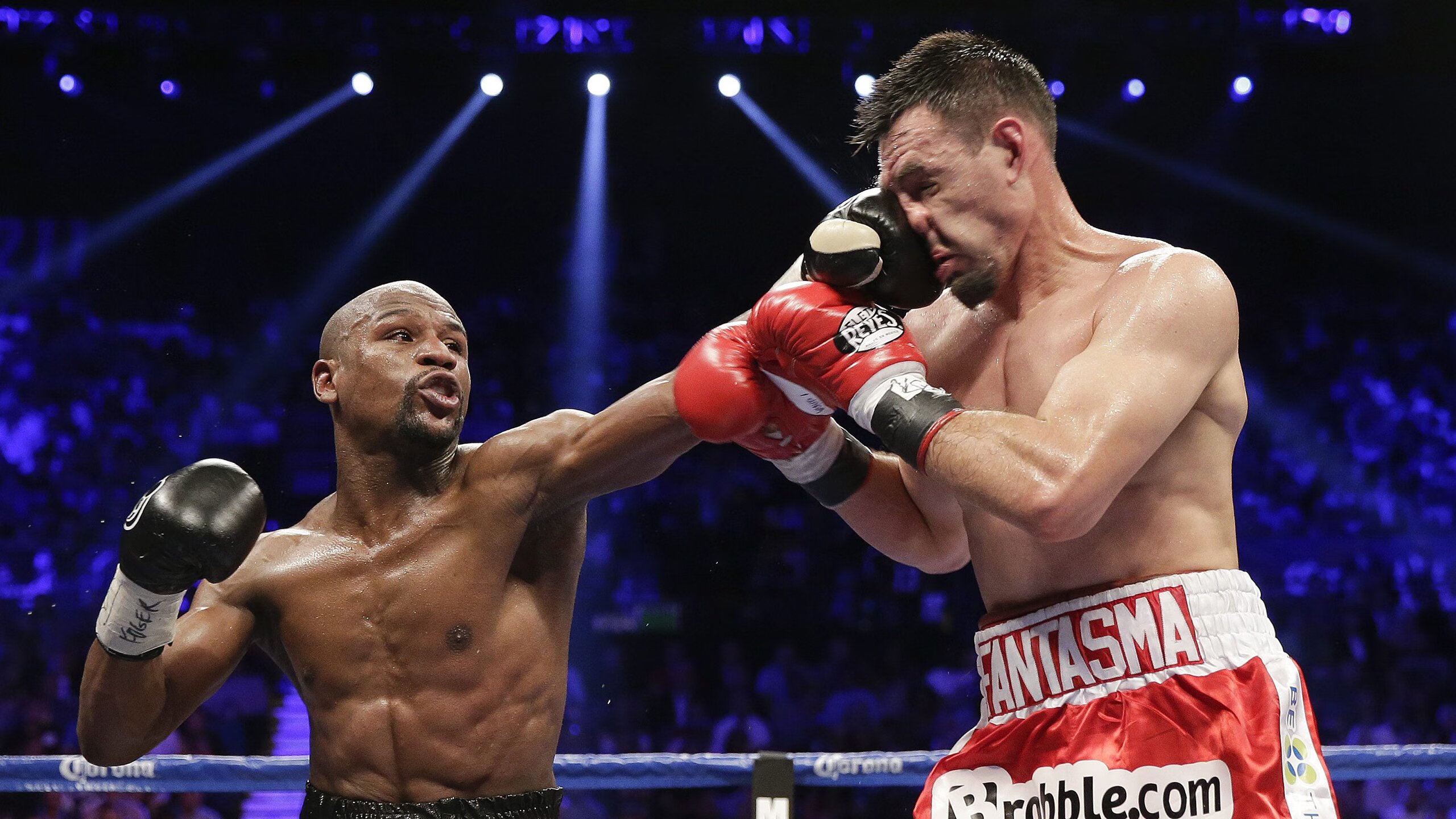 开云体育app-东京巨蛋鏖战记，乔治独臂擎天，马刺血战破雄鹿