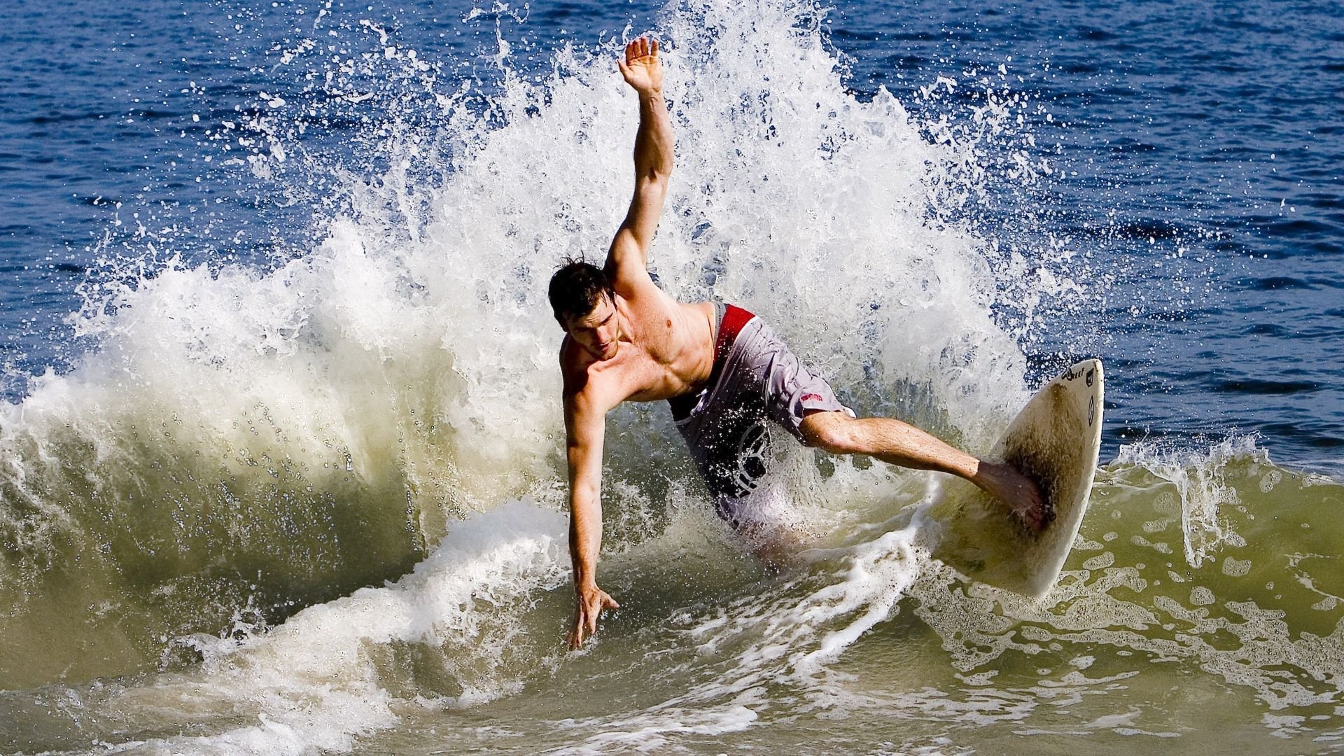 开云在线直播-红土炼金炉铸就温网王冠，纳达尔的蒙特卡洛淬火与全场地霸权